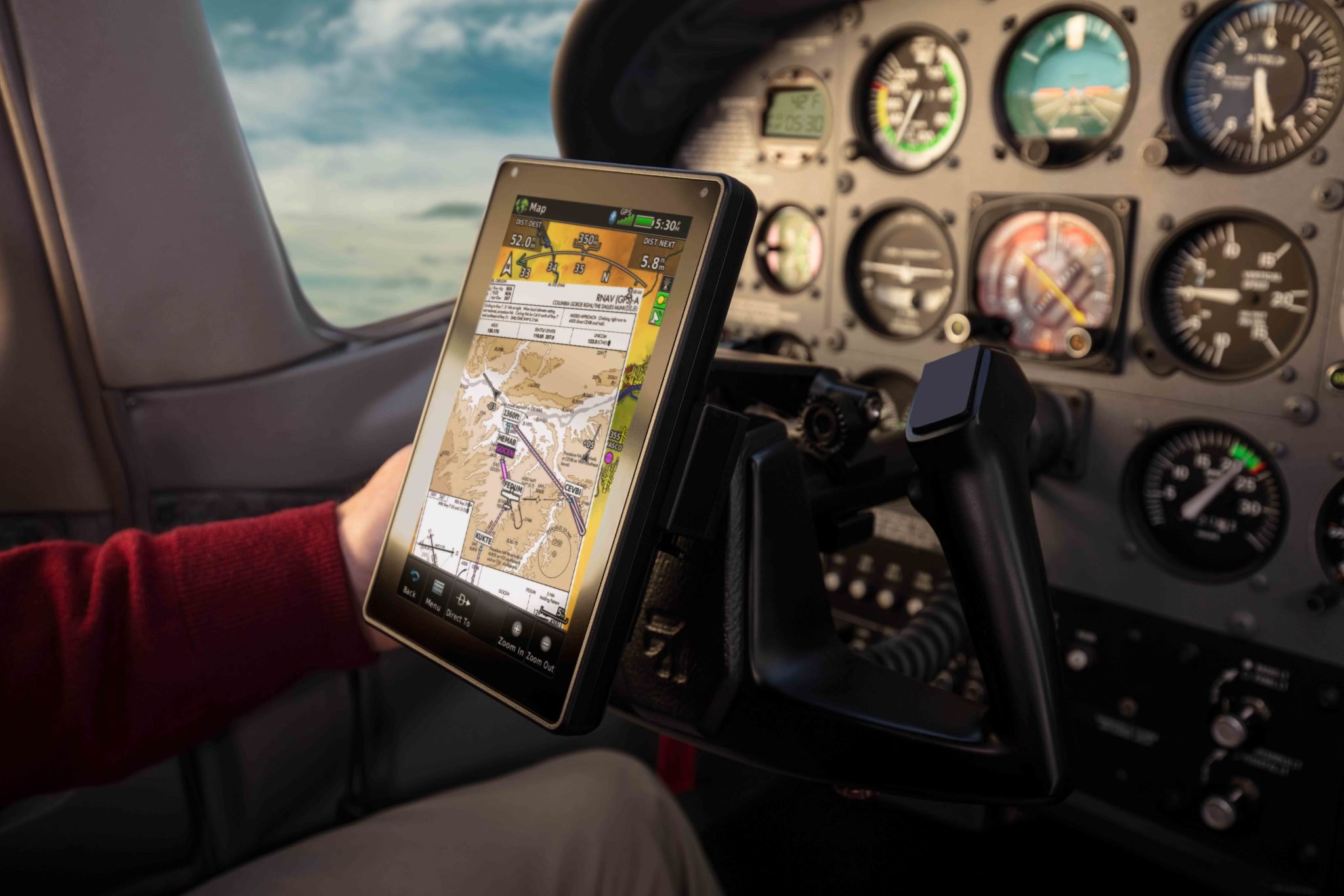 aera 760 7inch Format Portable Aviation GPS General Avionics, Inc.